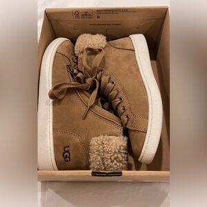 UGG Olive High Top Women’s Size 6 Brown Boots Sneakers